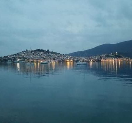 Sunray Studio In Poros Apartment Poros Town Bagian luar foto