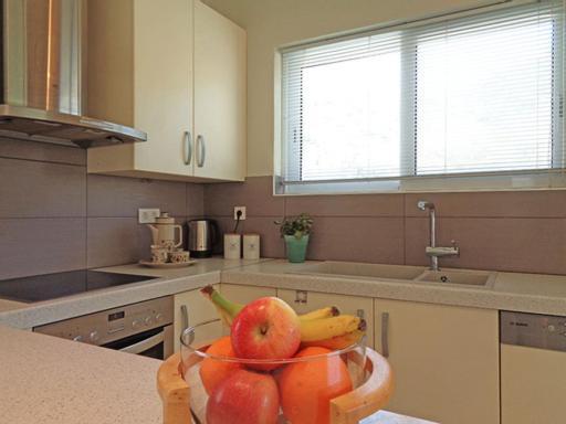 Sunray Studio In Poros Apartment Poros Town Bagian luar foto